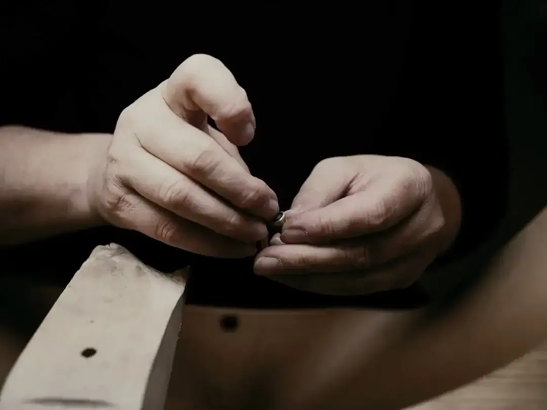 The Ultimate Guide to Hand Filing Your Chainsaw Chain Like a Pro