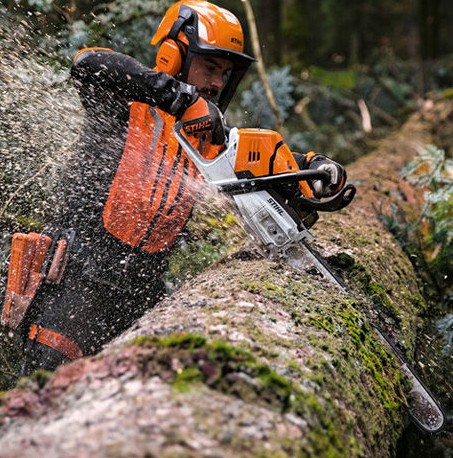 STIHL fuel injected chainsaw - featured image