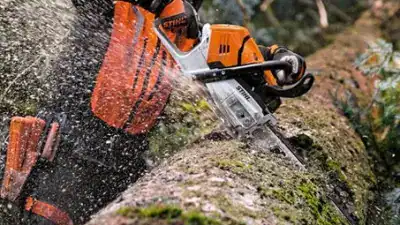 STIHL fuel injected chainsaw featured image